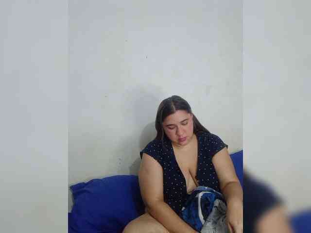 GloriaLove22 webcam