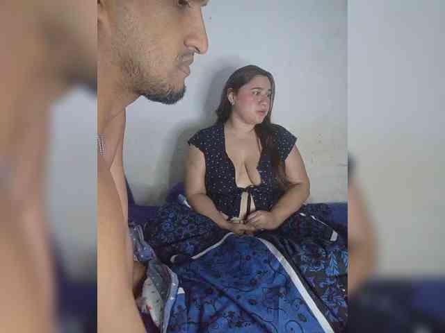 GloriaLove22 webcam