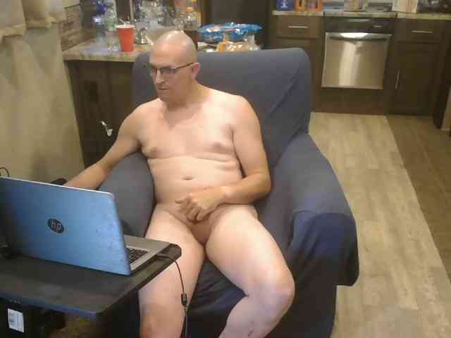 buttnaked