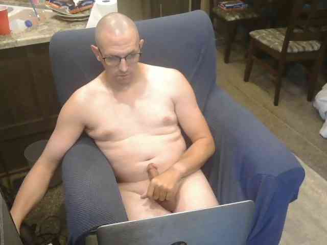 buttnaked