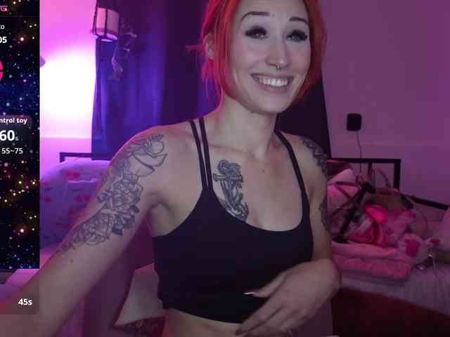 ThornsandHoney webcam
