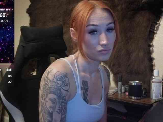 ThornsandHoney webcam