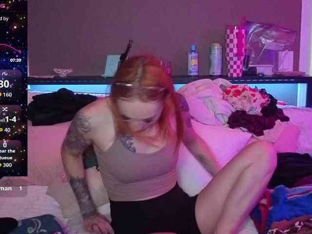 ThornsandHoney webcam
