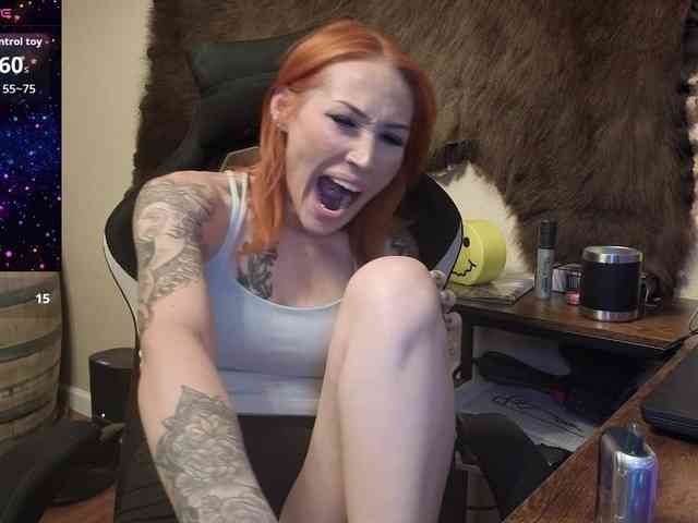 ThornsandHoney webcam