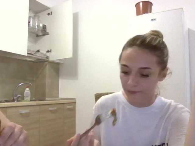 Sex chat gratuit in direct cu Anais8900 pe BongaCams