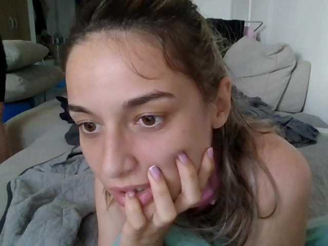 Sex chat gratuit in direct cu Anais8900 pe BongaCams