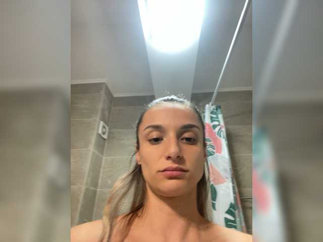 Sex chat gratuit in direct cu Anais8900 pe BongaCams