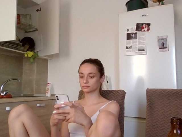 Sex chat gratuit in direct cu Anais8900 pe BongaCams