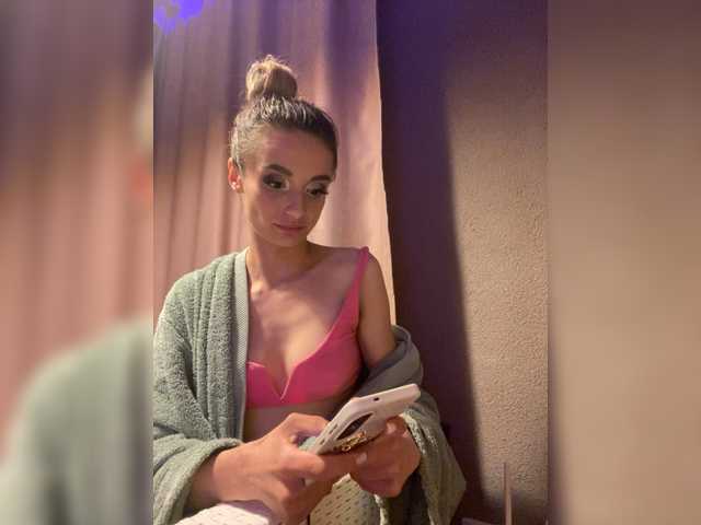 Anais8900 live cam on BongaCams