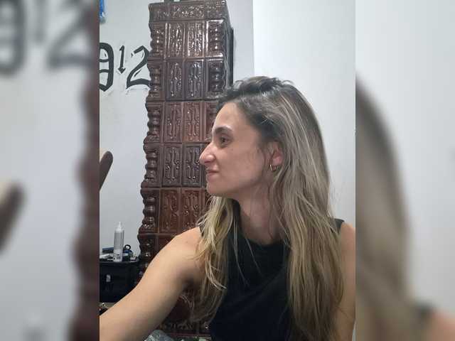 Sex chat gratuit in direct cu Anais8900 pe BongaCams