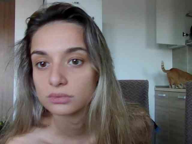 Model: Anais8900