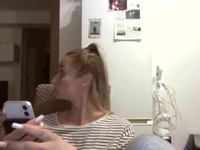 anais8900's live room