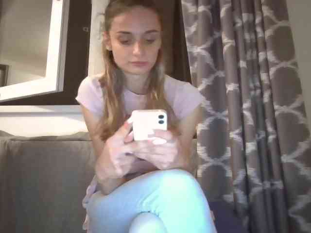 Model: Anais8900