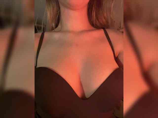 superkrisss webcam