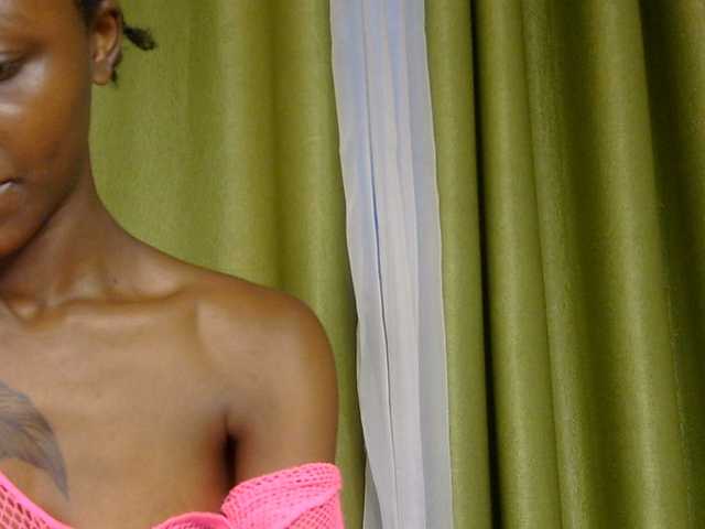 BlueSkyAngels live cam on BongaCams