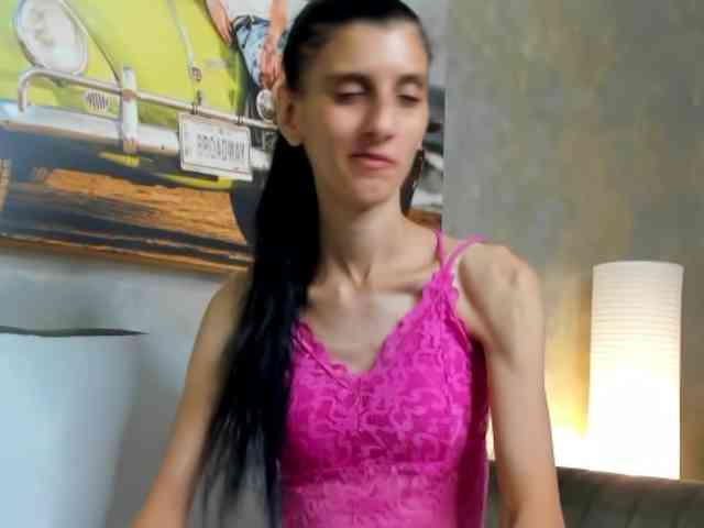 MollyFluff webcam