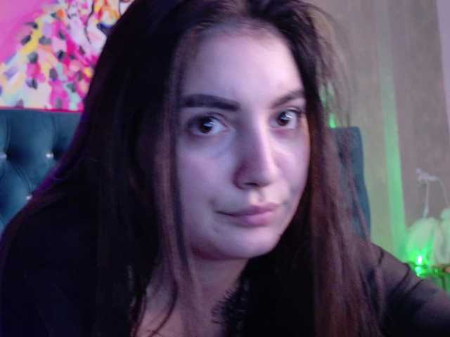 AzzaLee live webcam show
