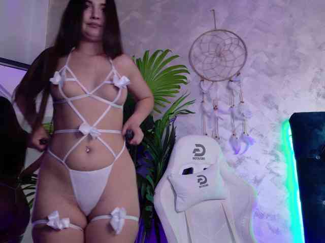 AzzaLee