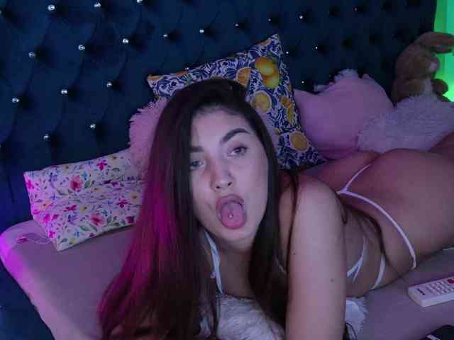 AzzaLee