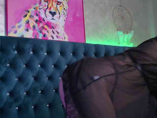 AzzaLee
