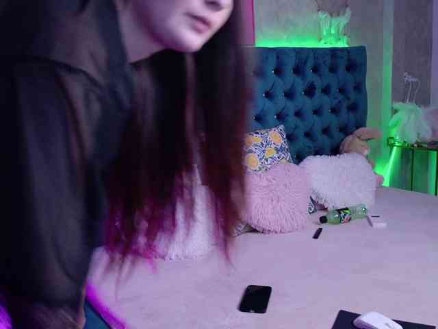 AzzaLee webcam