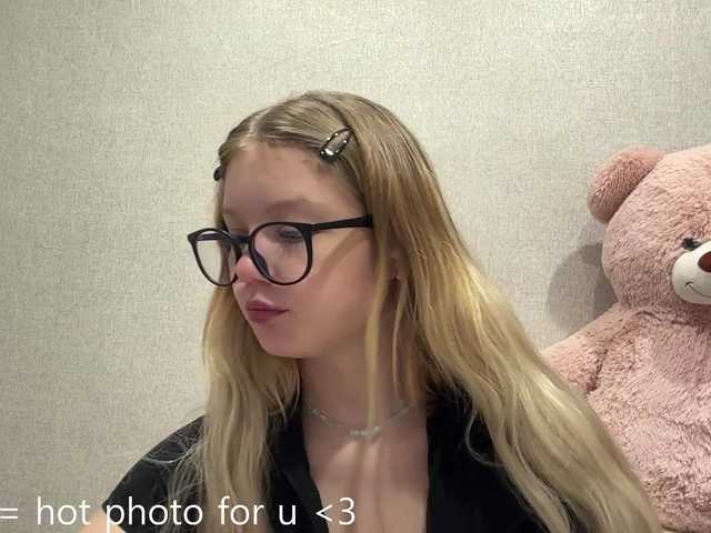 ArdellaPeetoom live cam on BongaCams