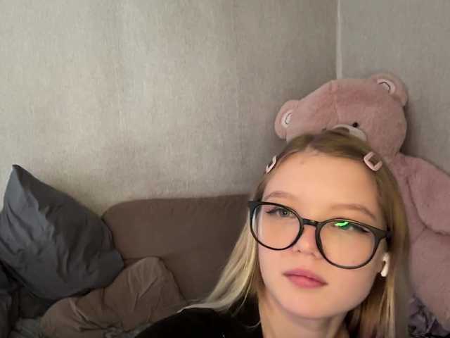 ArdellaPeetoom live cam on BongaCams