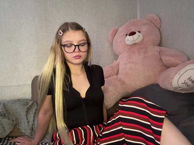 ArdellaPeetoom live cam on BongaCams