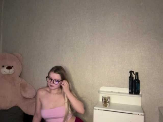 ArdellaPeetoom live cam on BongaCams