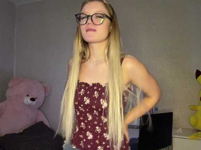 ArdellaPeetoom live cam on BongaCams