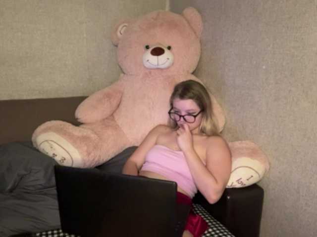 ArdellaPeetoom live cam on BongaCams