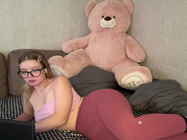 ArdellaPeetoom live cam on BongaCams