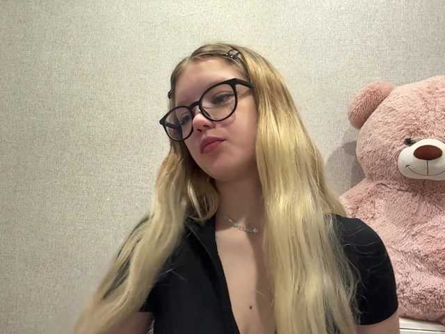 ArdellaPeetoom live cam on BongaCams
