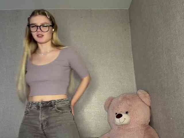 ArdellaPeetoom webcam