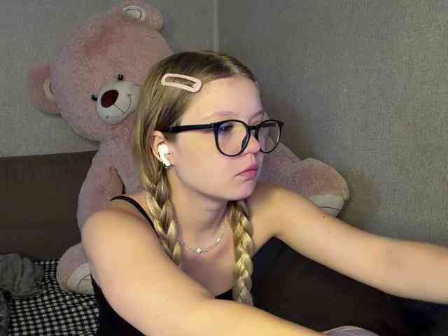 ArdellaPeetoom webcam