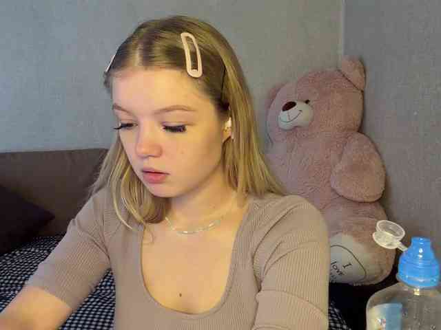 ArdellaPeetoom webcam