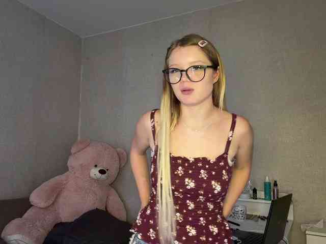 ArdellaPeetoom webcam