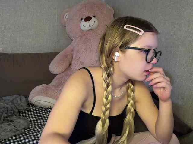 ArdellaPeetoom webcam