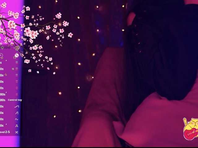 Karo1ina1 live cam on BongaCams