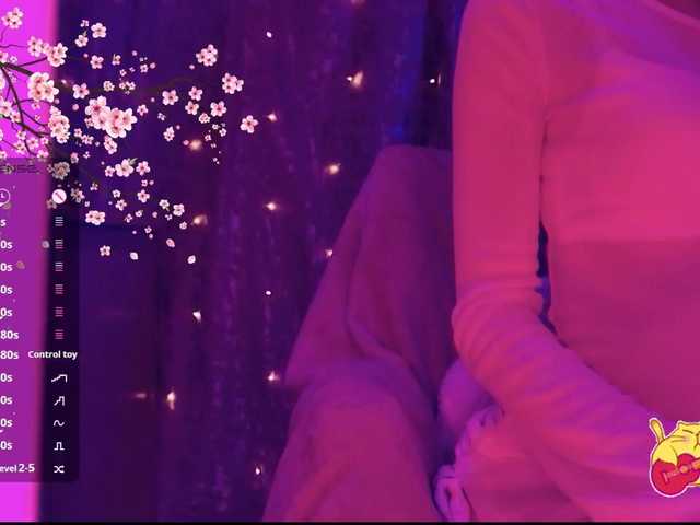 Karo1ina1 live cam on BongaCams