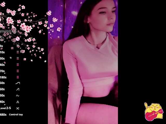 Karo1ina1, en vivo ahora en BongaCams