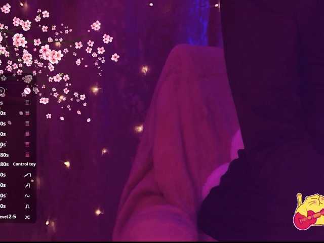 Karo1ina1 live cam on BongaCams