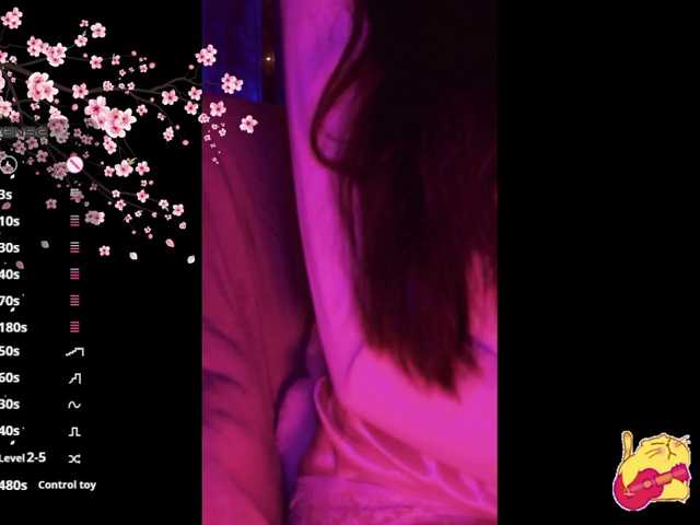 Karo1ina1 live cam on BongaCams