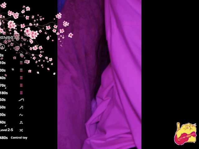 Karo1ina1 live cam on BongaCams