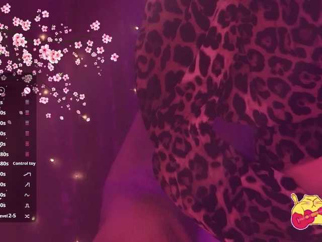 Karo1ina1 live cam on BongaCams