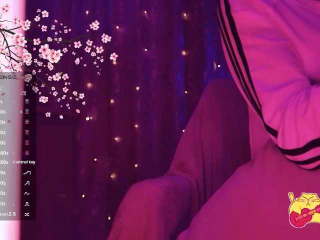 Karo1ina1 live cam on BongaCams