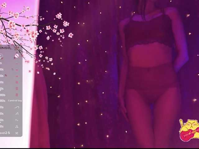 Karo1ina1 live cam on BongaCams
