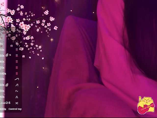 Karo1ina1 live cam on BongaCams