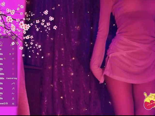 Karo1ina1 live cam on BongaCams