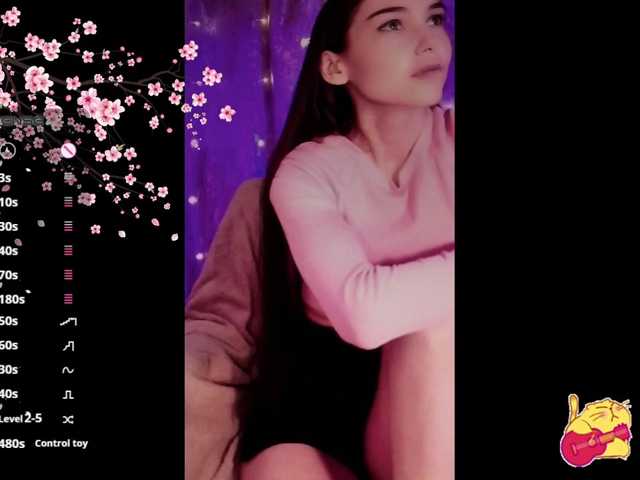 Karo1ina1 live cam on BongaCams